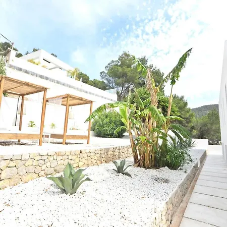 La Vida * Cala Llonga (Ibiza)