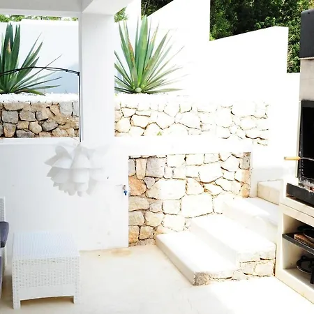 La Vida Cala Llonga (Ibiza)