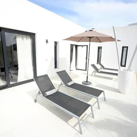 La Vida Villa Cala Llonga (Ibiza)