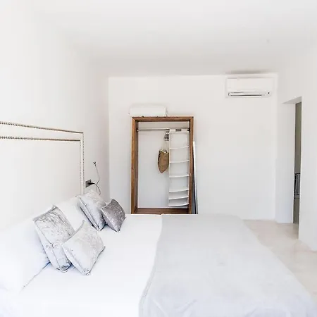 La Vida Cala Llonga (Ibiza)
